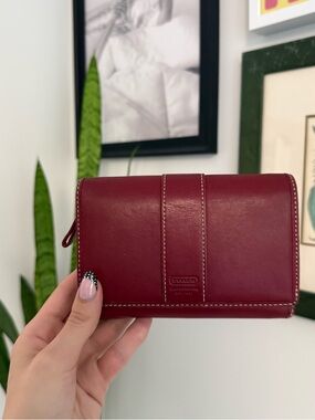 Vintage Coach Red Hampton Bifold Wallet